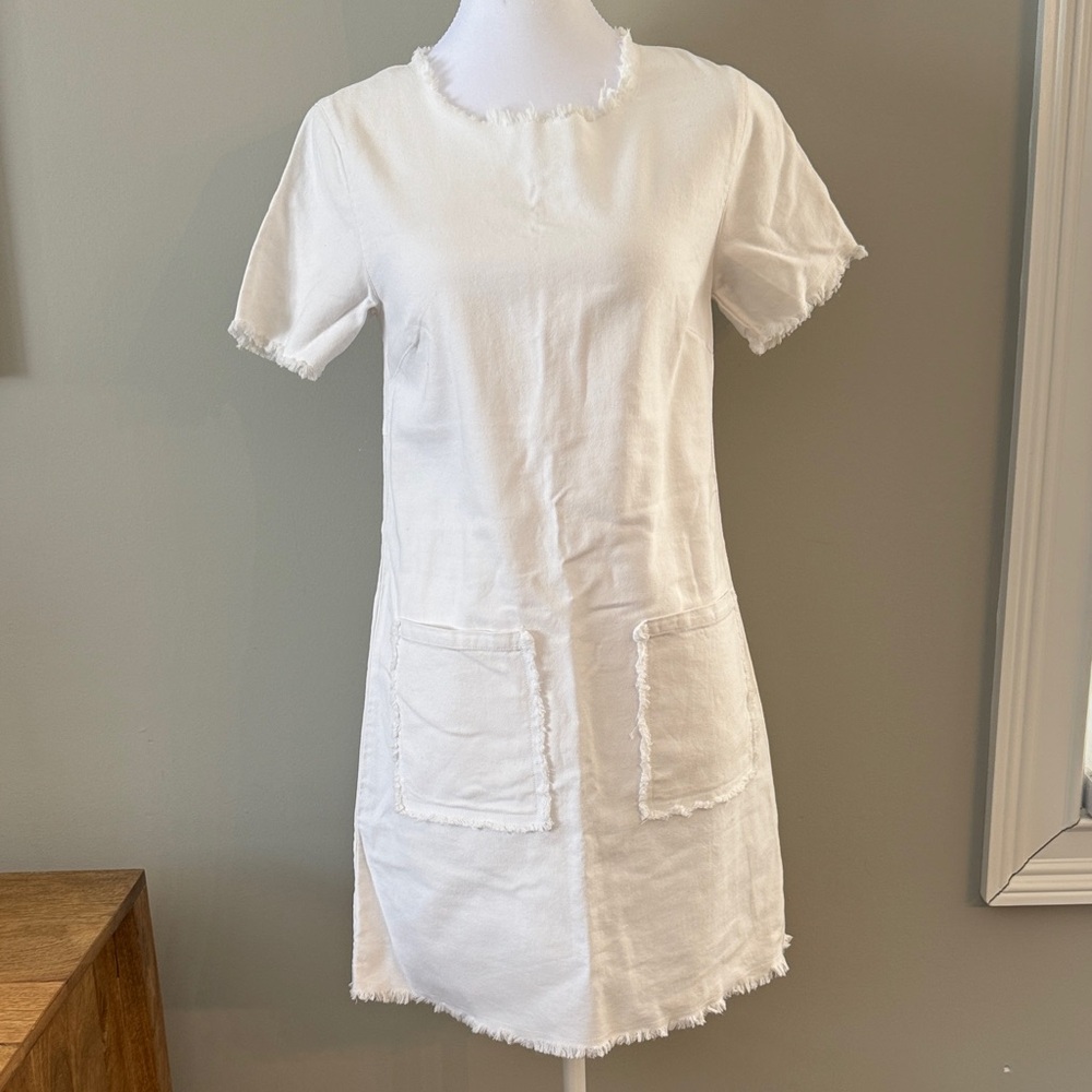 Chic Frayed Hem White Mini Denim Dress, size S
